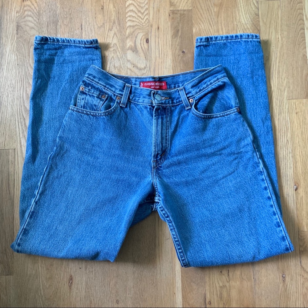 Levi 550 Classic Mom Jean Medium Wash